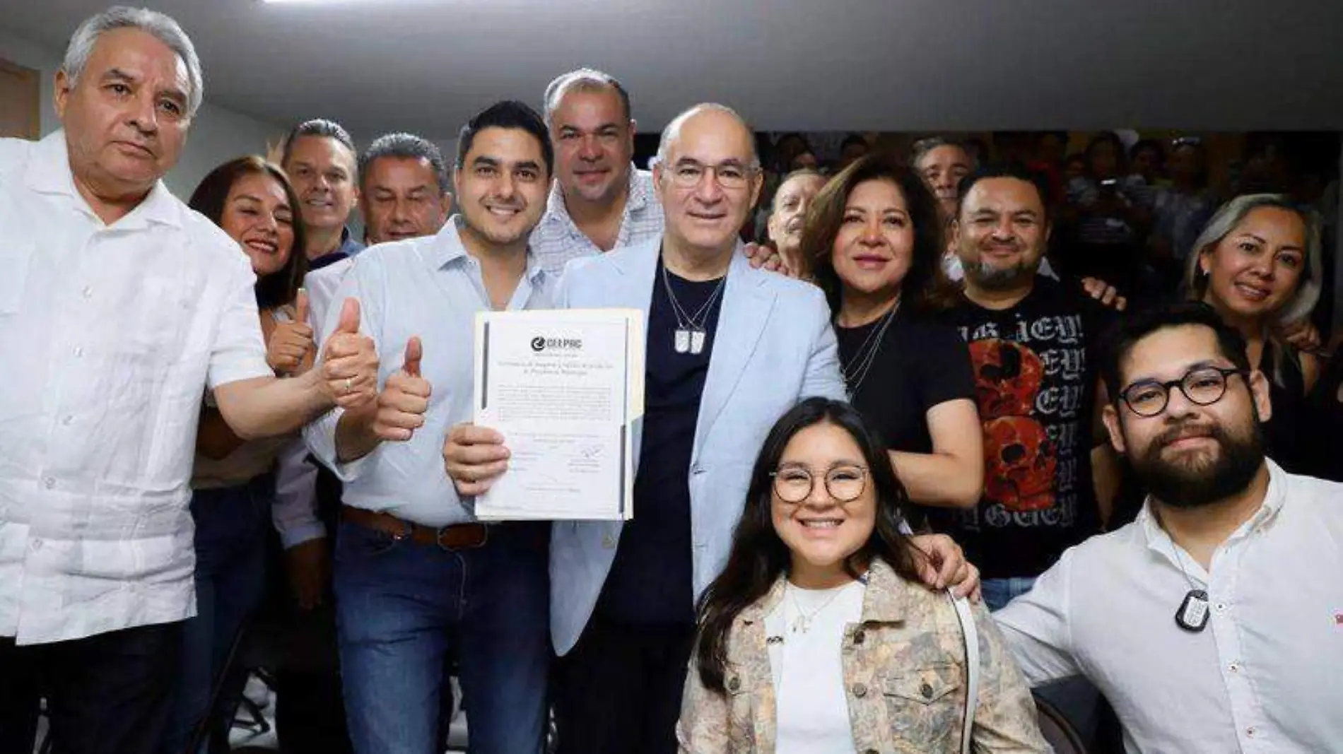 Galindo recibió su constancia de mayoría